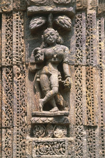 Tanečnice, reliéf v tanečním sále (Nata Mandir), Chrám Slunce (Seznam světového dědictví UNESCO od Nicolas Toussaint Charlet