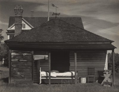 Zadní strana knihy „Malý dům“ od Alfred Stieglitz