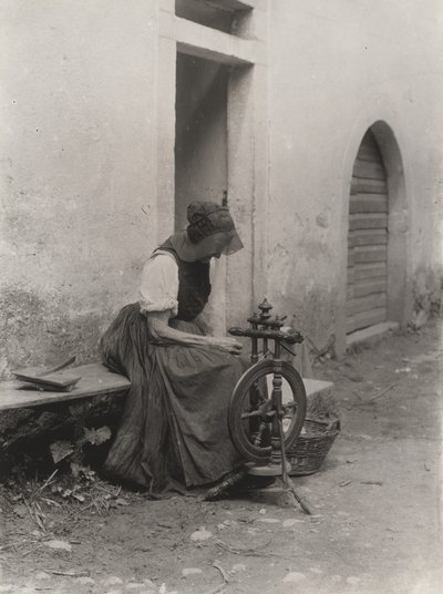 Stařena s kolovrátkem od Alfred Stieglitz
