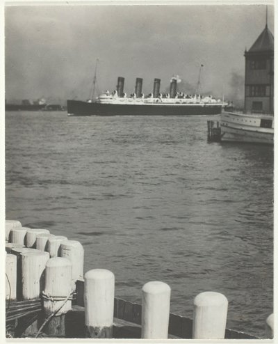 Outward Bound, The Mauretania, 1910, tištěno 191832. od Alfred Stieglitz