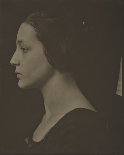 Portrét Evy Herrmannové od Alfred Stieglitz