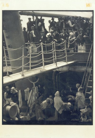The Steerage, z časopisu 291, no. 7–8 od Alfred Stieglitz