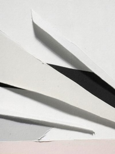 Geometrické záhyby ve stínu od Alma