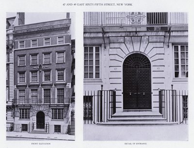 Charles A Platt: 47 a 49 East Sixty-Fifth Street, New York, Front Elevation, Detail vchodu (č/b foto) od American Photographer (after)