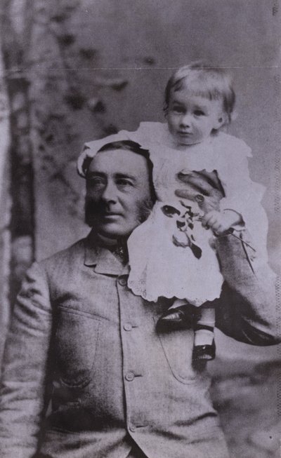 Franklin D Roosevelt, americký politik a 32. prezident Spojených států, jako malé dítě se svým otcem od American Photographer (after)