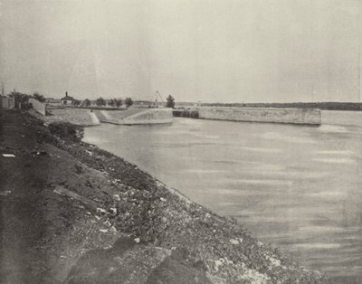 Government Locks poblíž Keokuk, Iowa (černobílá fotografie) od American Photographer (after)