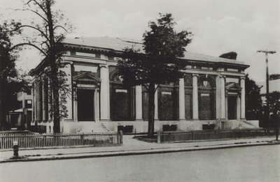 Harvard University: New Lecture Hall (černobílá fotografie) od American Photographer (after)