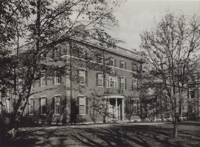 Harvardská univerzita: Rezidence prezidenta Lowella (černobílá fotografie) od American Photographer (after)