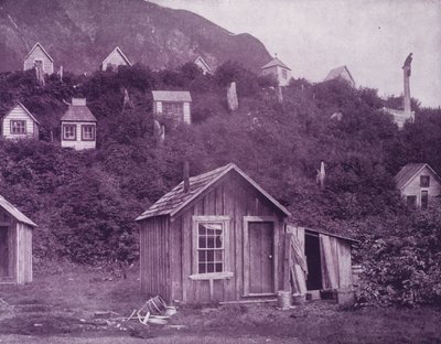 Indické pohřební domy poblíž města Juneau na Aljašce (černobílá fotografie) od American Photographer (after)