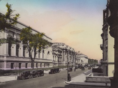 New York: Metropolitní muzeum umění, Fifth Avenue a East 80th Street (foto) od American Photographer (after)