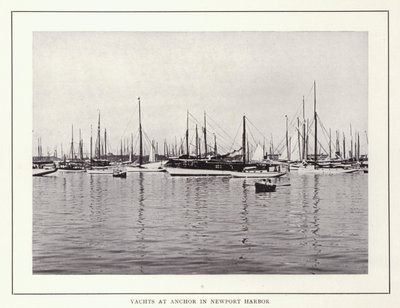 Newport, Rhode Island: Jachty v Anchor v přístavu Newport (černobílá fotografie) od American Photographer (after)