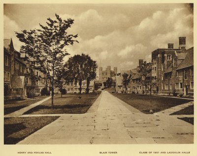 Princetonská univerzita: Henry a Foulke Hall; Blairova věž; Třída z roku 1901 a Laughlin Halls (č/b foto) od American Photographer (after)