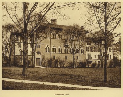 Princetonská univerzita: McCormick Hall (černobílá fotografie) od American Photographer (after)