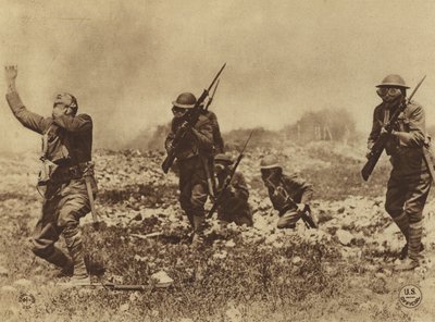 Amerika v první světové válce: Nebezpečí plynových útoků bylo na naše muže působeno všemi prostředky, aby si vynutili poslušnost armádních rozkazů týkajících se nošení plynových masek (čb foto) od American Photographer