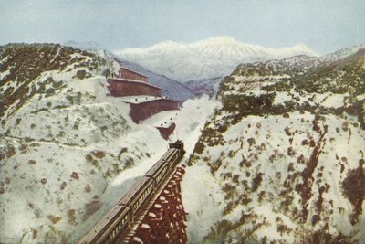 Cajon Pass, na Summit of the Coast Range, Kalifornie (barevná fotografie) od American Photographer