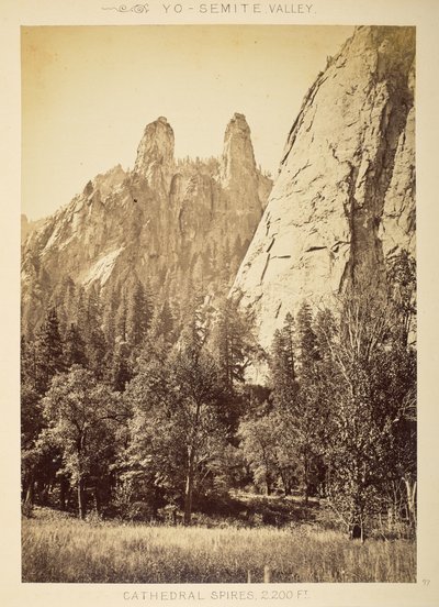 Cathedral Spires, Yosemitské údolí od American Photographer