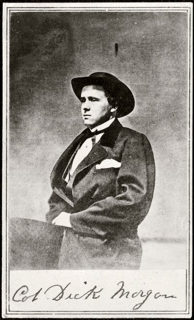 Plukovník Dick Morgan (čb fotografie) od American Photographer