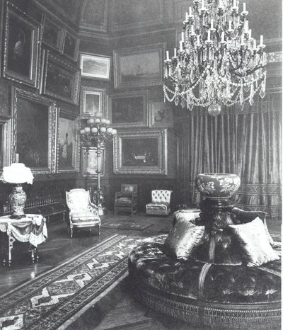 Salon rodinného domu Astor, Fifth Avenue, New York od American Photographer