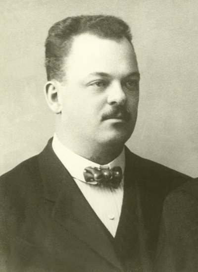 Gideon Sundback (čb fotografie) od American Photographer