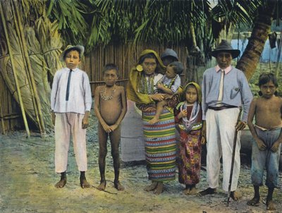 Indiánská rodina, ostrov Carti, San Blas, Panamská republika od American Photographer