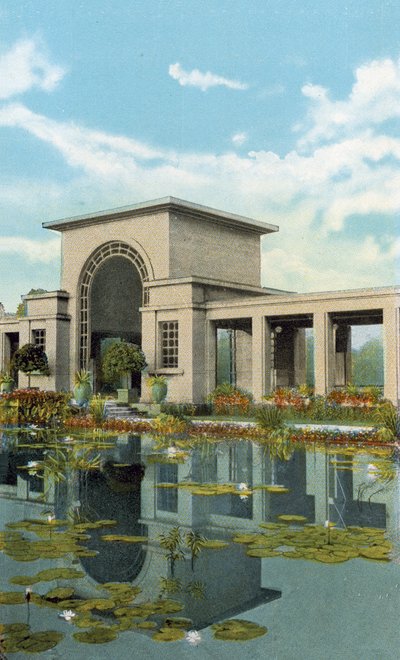 Lily Pond and Pavilion, Douglas Park (barevné foto) od American Photographer