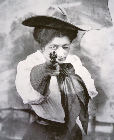 May Lillie (černobílá fotografie) od American Photographer