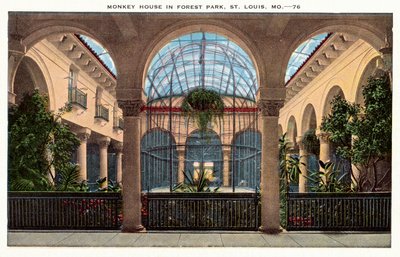 Monkey House, Forest Park, St Louis, Missouri, USA (barevné foto) od American Photographer