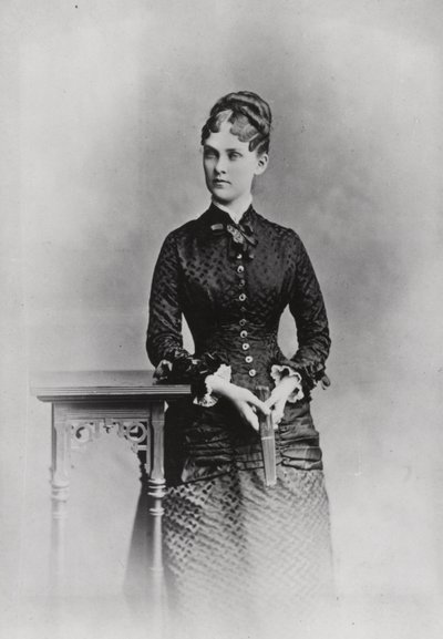 Paní Theodore Rooseveltová, kolem roku 1882 (černobílá fotografie) od American Photographer