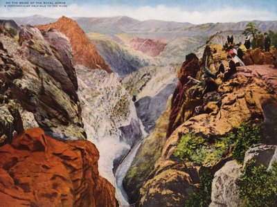 Na okraji Královské soutěsky (barevné foto) od American Photographer