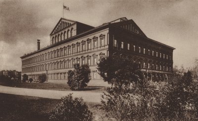 Úřad důchodového zabezpečení (čb fotografie) od American Photographer