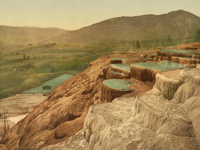 Pulpit Terraces shora, Yellowstonský národní park, kolem roku 1898 (fotochrom) od American Photographer