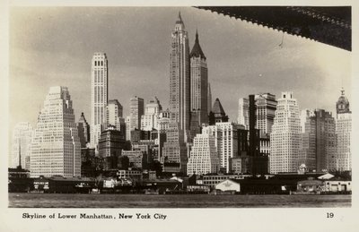 Panorama dolního Manhattanu, New York, USA (čb fotografie) od American Photographer