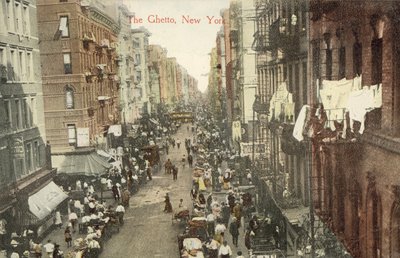 Ghetto, New York (barevné foto) od American Photographer