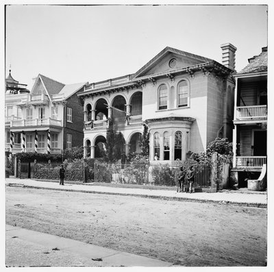 Velitelství odborů na 26 South Battery Street v okupovaném Charlestonu v Jižní Karolíně od American Photographer