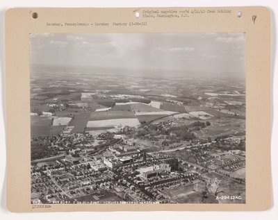 Pohled na Hershey, Pensylvánie, 26. května 1931 (čb fotografie) od American Photographer