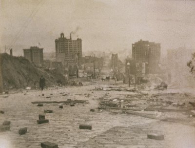 Pohled na panorama San Francisca s kouřem z požáru způsobeného zemětřesením, 1906 od American Photographer