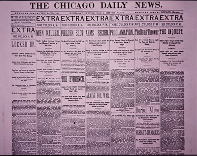 Titulní strana deníku The Chicago Daily News hlásí chicagský Haymarket Labor Riot, 5. května 1886 (novinový papír) od American School