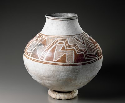 Mogollonová dóza s geometrickými vzory, styl II, 1025-1150 (hliněné nádobí s bichromem skluzem) od American School