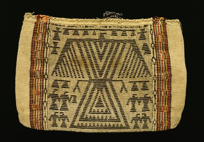 Úložný vak, Potawatomi, c.1890 (bavlněný provázek a vlněná příze) (viz také 340992) od American School