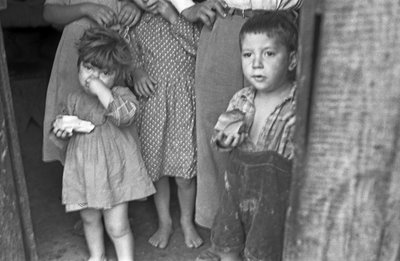 DĚTSTVÍ NA KROTONSKÉM VENKOVĚ, od Ando Gilardi