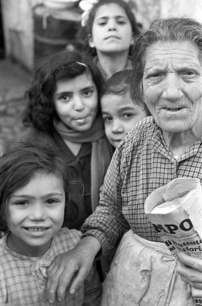 CROTONE - KOUZLO DĚTSKÝCH ŘÍKANEK od Ando Gilardi