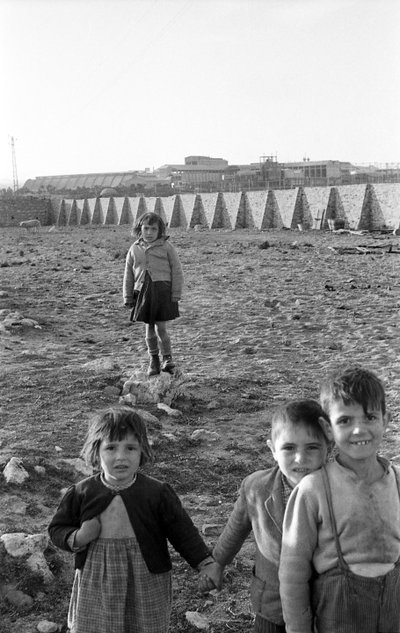 Skladování za továrnou, Crotone od Ando Gilardi