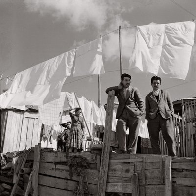 PRACOVNÍ OKRUH, Crotone od Ando Gilardi