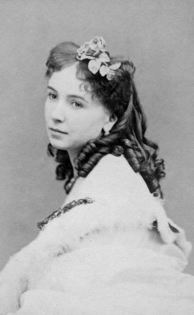 Cora Pearl (A05) od Andre Adolphe Eugene Disderi