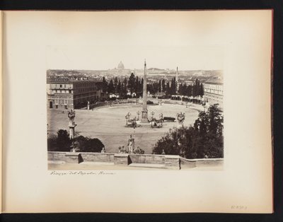 Piazza del Popolo v Římě, s bazilikou svatého Petra v pozadí, Itálie Piazza del Popolo. Roma (název na objektu) od Anonymous