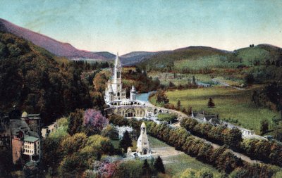 Přehled baziliky a Kalvárie v Lurdech - Hautes Pyrenees (65) kolem roku 1900. od Anonymous Anonymous