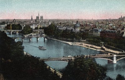 Paříž: panorama Seiny směrem ke Cathedrale Notre Dame (Notre-Dame) a Ile de la Cite. Fotografie z roku 1920 v „Uměleckém albu“ města Paříže. Soukromá sbírka. od Anonymous Anonymous