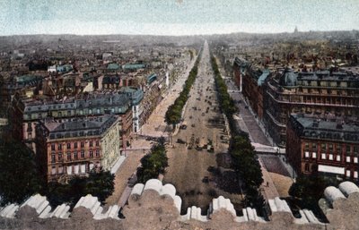 Paříž: pohled na Avenue des Champs Elysees (Champs-Elysees) z Vítězného oblouku, Place de l