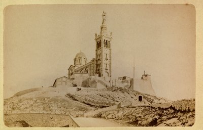 Město Marseille a jeho okolí kolem 1885-1890: Notre Dame de la garde, soukromá sbírka od Anonymous Anonymous