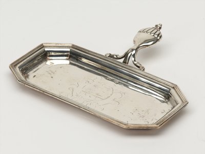 Zásobník na zhasínání svíček, Board of Ordnance, cca 1696 (zásobník, tlumič) od Anthony Nelme